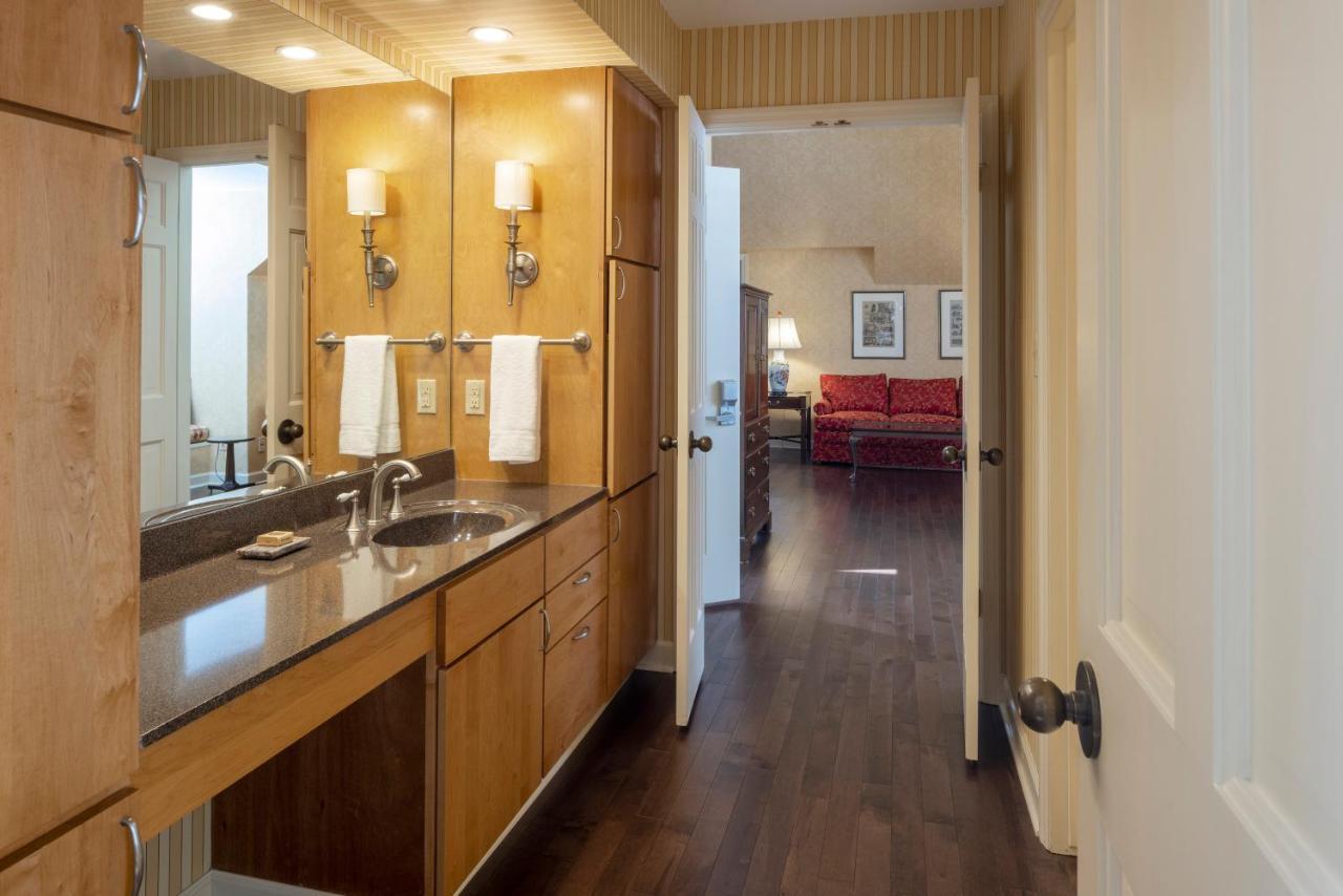 Baywood Conference And Lodging Center Coraopolis Εξωτερικό φωτογραφία