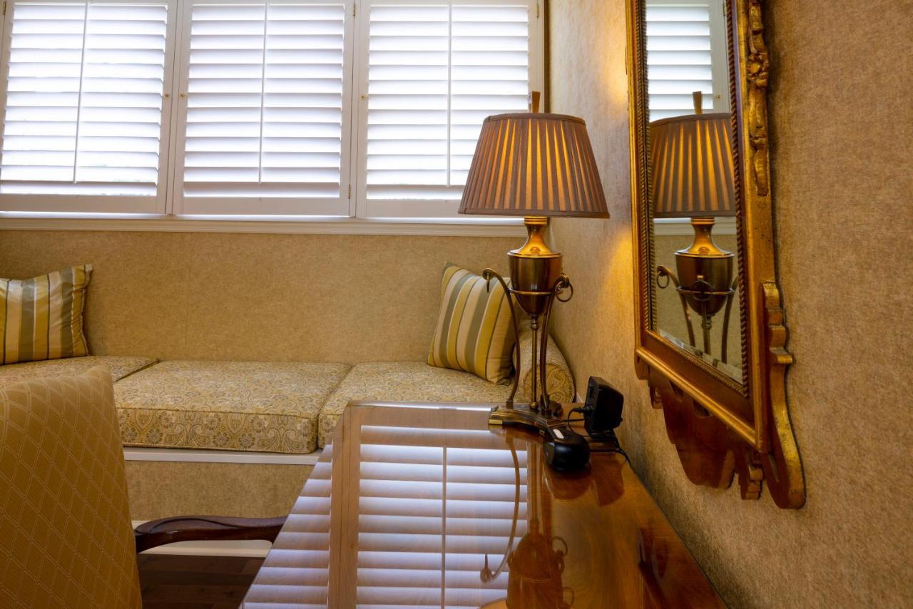 Baywood Conference And Lodging Center Coraopolis Εξωτερικό φωτογραφία